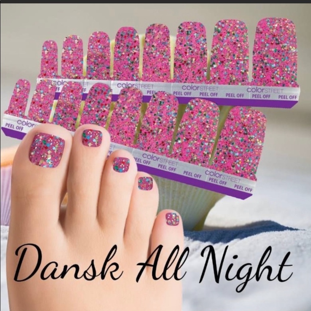 Color Street Dansk All Night (Pedicure)